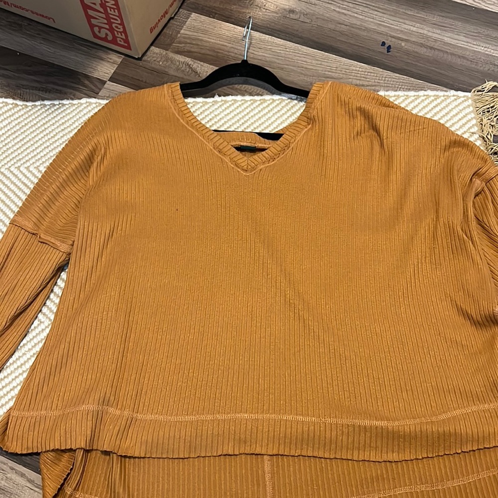 🎉 4 for $10 item: Brown long sleeve shirt